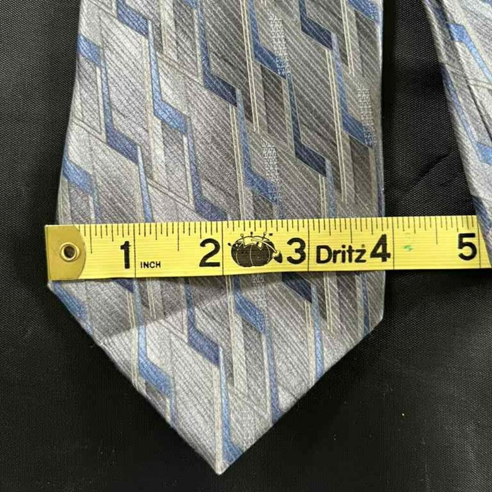 Men’s Stafford 100% Imported Silk Tie – Tan, Cream & Blue Geometric Design